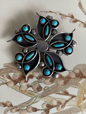 Zuni JCB Native Sterling Silver petit point Turquoise Floral Pendant Brooch
